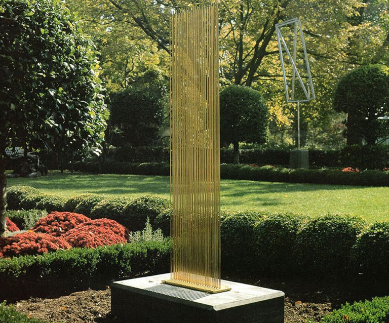 Hillary Clinton’s White House garden with Bertoia